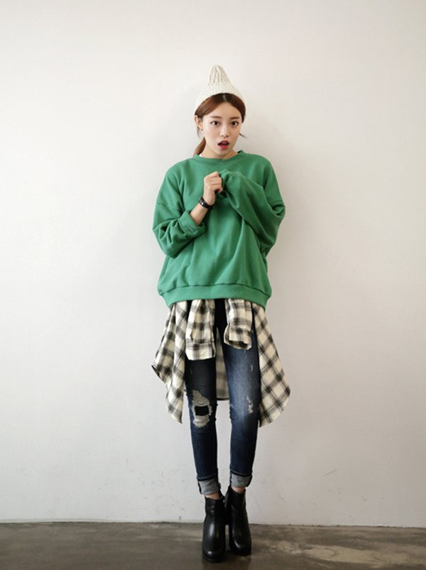 Những kiểu áo hoodie được nam thanh nữ tú cực yêu thích trong mùa đông ảnh 9 thu dong nay cac cap tinh nhan hay dien nhung kieu ao hoodie doi vua dep vua am ap - 10