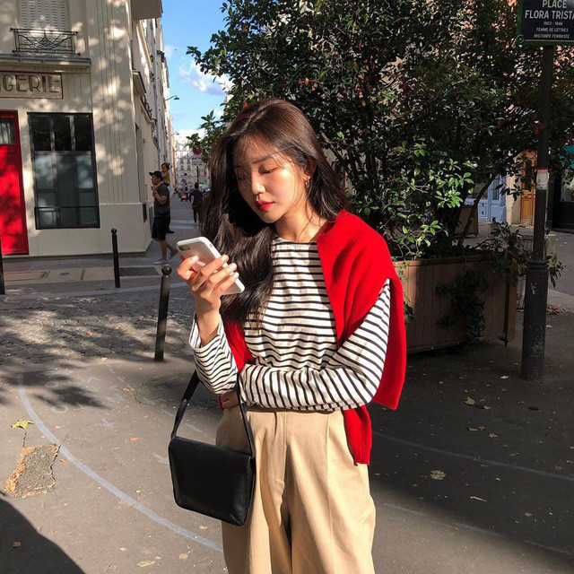 5 cách diện cardigan cực xinh dành cho chị em để ra đường tận hưởng ngày gió lạnh đầu mùa - Ảnh 9. 5 cách diện cardigan cực xinh dành cho chị em để ra đường tận hưởng ngày gió lạnh đầu mùa - Ảnh 9.