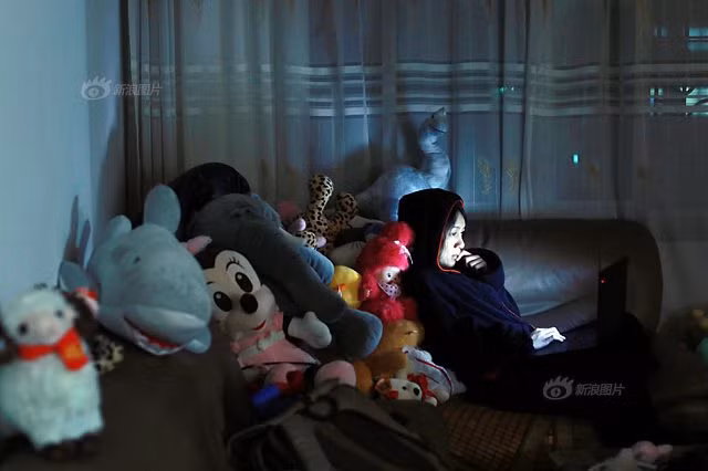 Bất chấp nghi hoặc về sở thích kỳ lạ, cô gái bỏ hơn trăm triệu đồng gắp ngàn con thú bông để nhận ra bài học cuộc sống quý giá - Hình 5