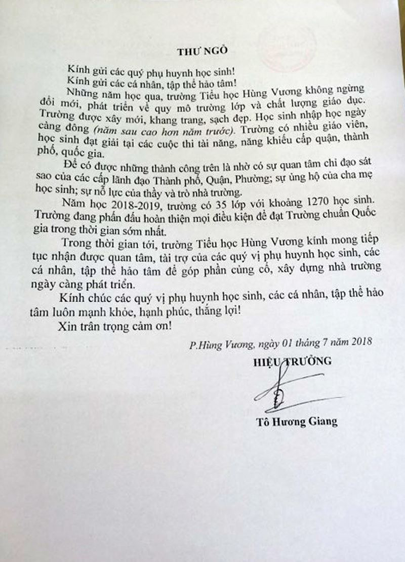 Mẫu tờ đơn tài trợ giáo dục có đóng dấu treo của trường Tiểu học Hùng Vương và thư ngỏ cùng chữ kí của hiệu trưởng nhà trường