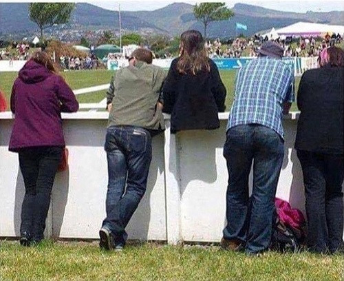 Chân đẩu chân đâu?