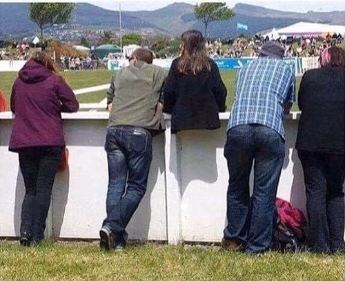 Chân đẩu chân đâu?