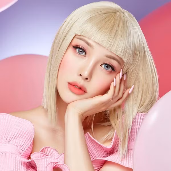 Phong cách trang điểm độc đáo cho đêm Noel nổi bật ảnh 7 Empty