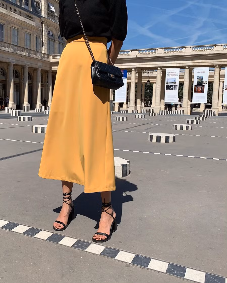 Diện váy, chị em cứ mix với 4 đôi giày sau thì cặp chân sẽ được kéo dài “ác liệt” ảnh 9