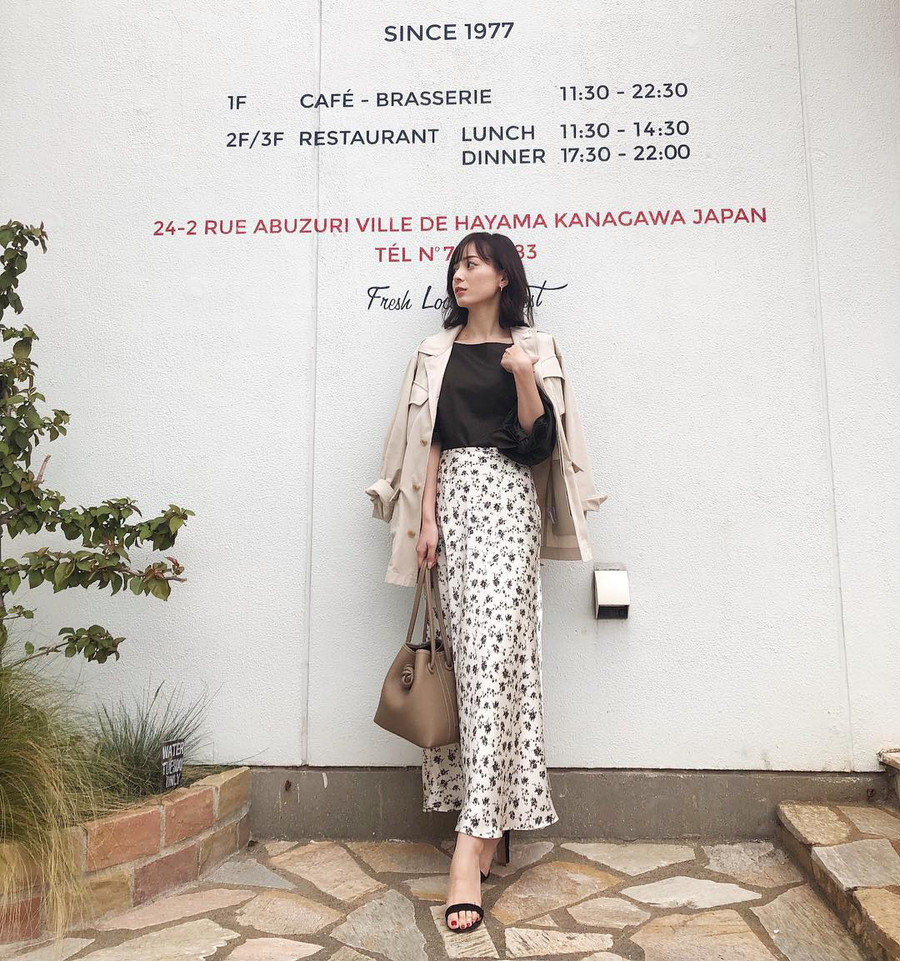 Diện váy, chị em cứ mix với 4 đôi giày sau thì cặp chân sẽ được kéo dài “ác liệt” ảnh 10 Diện váy, chị em cứ mix với 4 đôi giày sau thì cặp chân sẽ được kéo dài “ác liệt” ảnh 10