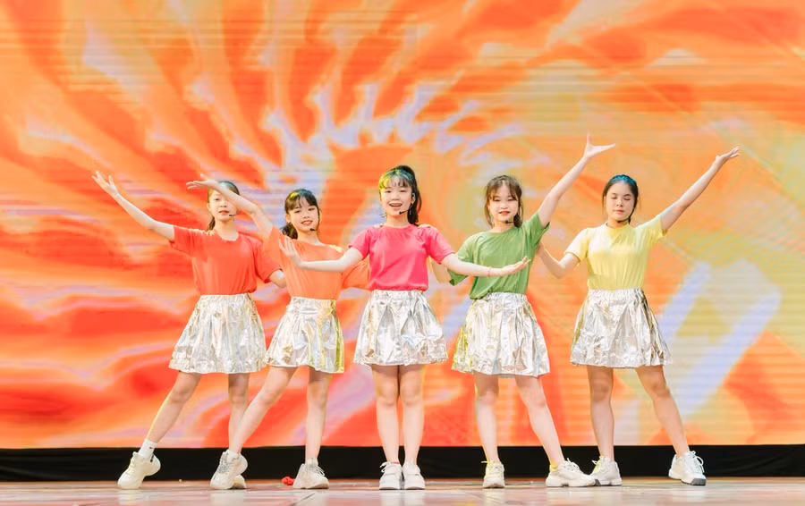 Mùa hè cực chất với School Star ảnh 1