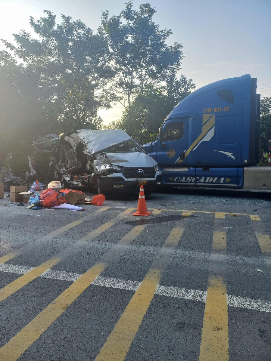 Hiện trường vụ tai nạn. Hiện trường vụ tai nạn.