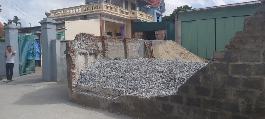 Vụ nữ sinh lớp 6 ở Thái Bình tử vong: Tường bao ít nhất từng đổ 2 lần