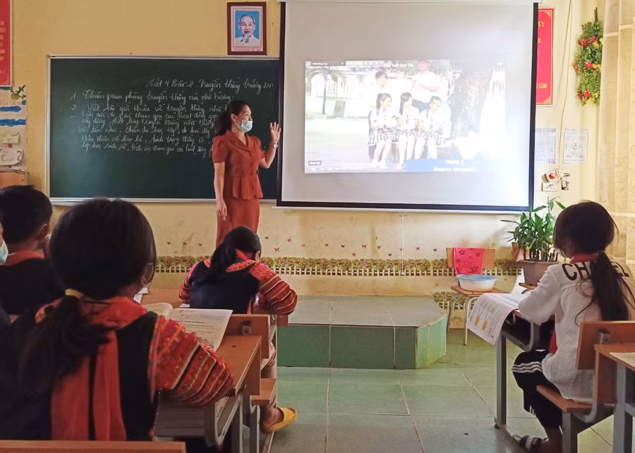 Lai Châu đang tích cực đẩy mạnh công nghệ thông tin trong dạy và học.