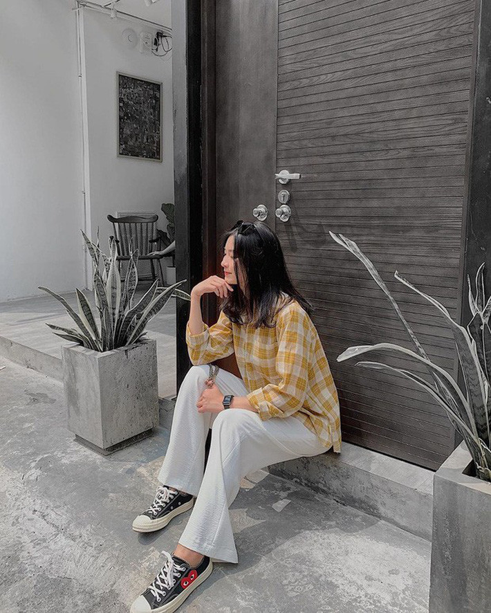 4 công thức lười biếng cứ mặc lên là auto xinh và sành điệu, bảo sao các nàng thi nhau diện ầm ầm từ đầu hè đến giờ - Ảnh 13. 4 công thức lười biếng cứ mặc lên là auto xinh và sành điệu, bảo sao các nàng thi nhau diện ầm ầm từ đầu hè đến giờ - Ảnh 13.