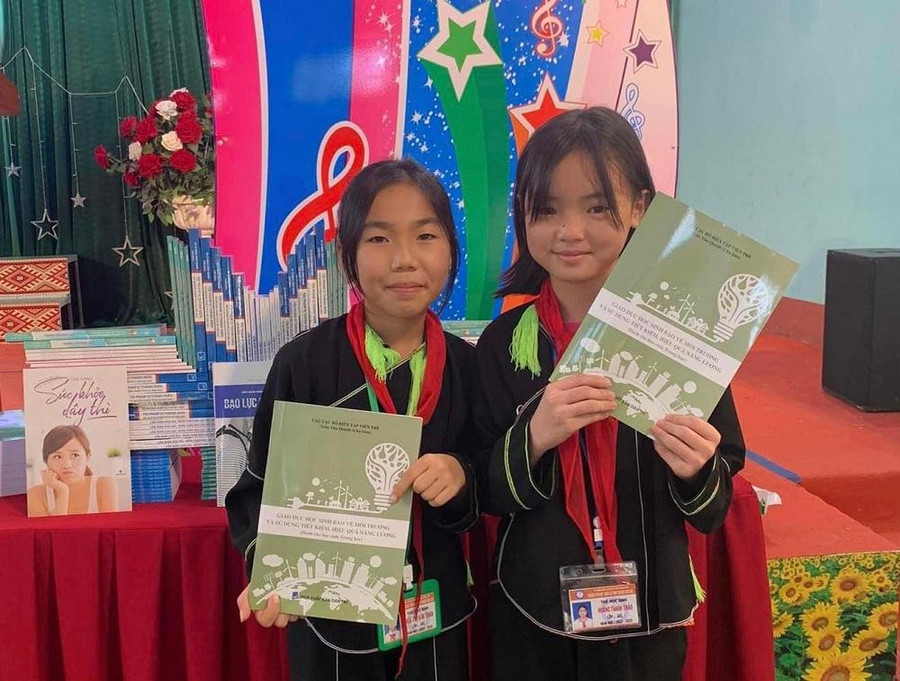 Học sinh trường PTDTNT THCS&THPT Cao Lộc tích cực tham gia các hoạt động, thể hiện sự hiểu biết về môi trường. Học sinh trường PTDTNT THCS&THPT Cao Lộc tích cực tham gia các hoạt động, thể hiện sự hiểu biết về môi trường.