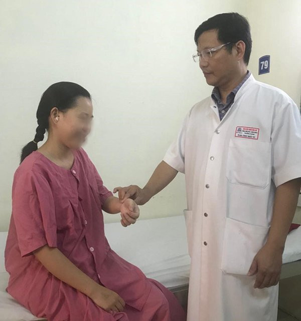 Mẹ bầu đau bụng nhập viện, bác sĩ choáng phát hiện điều lạ lùng này ảnh 1 me bau dau bung nhap vien, bac si choang phat hien benh nhan co 2 am dao, 2 tu cung - 1