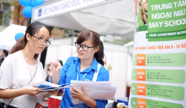 Cơ hội sinh viên gặp gỡ nhà tuyển dụng