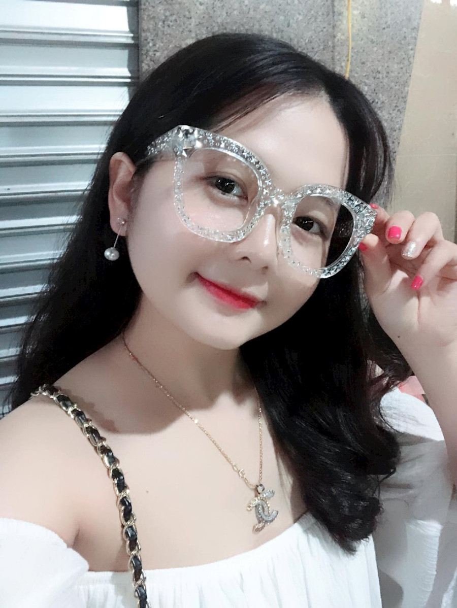 9X Hải Dương bị “khủng bố tin nhắn” vì quá xinh ảnh 8 9X Hải Dương bị “khủng bố tin nhắn” vì quá xinh ảnh 8