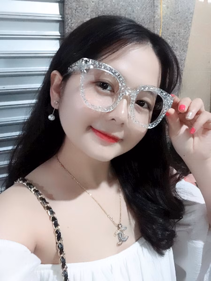 9X Hải Dương bị “khủng bố tin nhắn” vì quá xinh ảnh 8