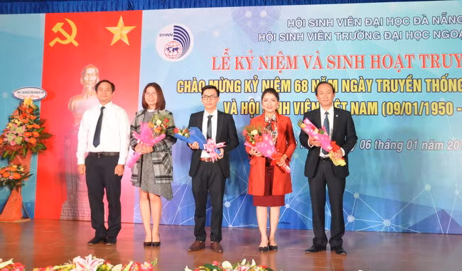 Lễ kỷ niệm và sinh hoạt truyền thống chào mừng kỷ niệm 68 năm ngày truyền thống học sinh sinh viên và Hội Sinh viên Việt Nam (9/1/1950-9/1/2018). 