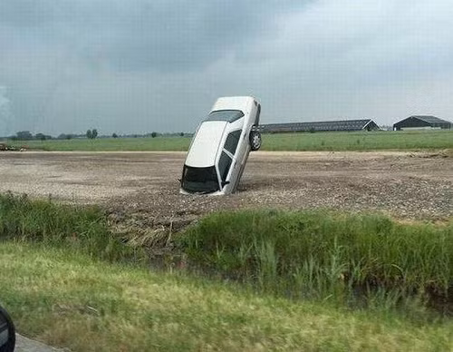 Dục tốc thì bốc đầu.