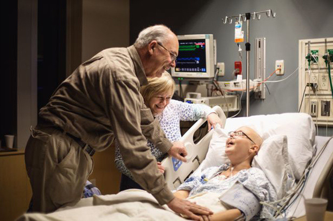 Đám cưới trước khi qua đời của cô dâu Mỹ bị ung thư