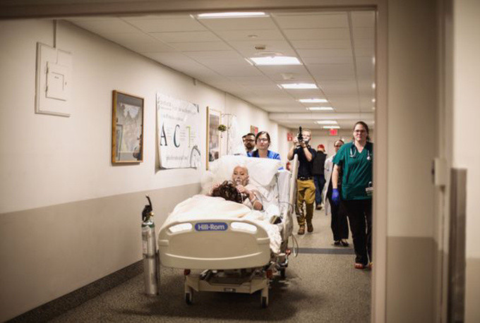 Đám cưới trước khi qua đời của cô dâu Mỹ bị ung thư