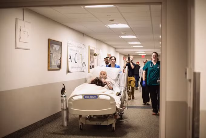 Đám cưới trước khi qua đời của cô dâu Mỹ bị ung thư ảnh 2 Đám cưới trước khi qua đời của cô dâu Mỹ bị ung thư