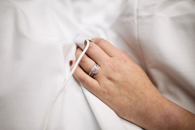 Đám cưới trước khi qua đời của cô dâu Mỹ bị ung thư