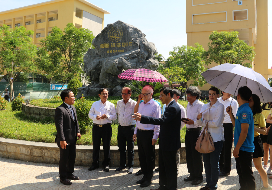 Có hơn 100 chuyên gia hàng đầu thế giới trong lĩnh vực tài chính, ngân hàng tham dự hội thảo 