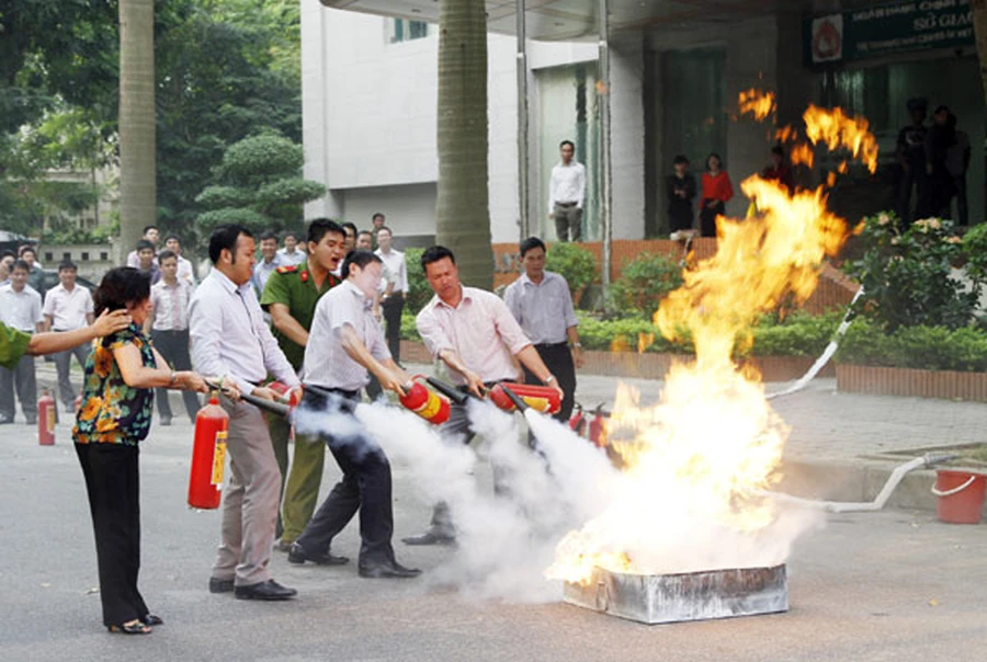 Đẩy mạnh hoạt động phòng cháy, chữa cháy