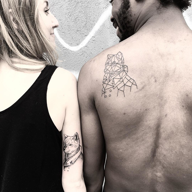 Gợi ý những hình xăm đôi độc đáo dành cho những cặp đôi đang yêu nhau ảnh 15 Gợi ý những hình xăm đôi độc đáo dành cho những cặp đôi đang yêu nhau ảnh 15