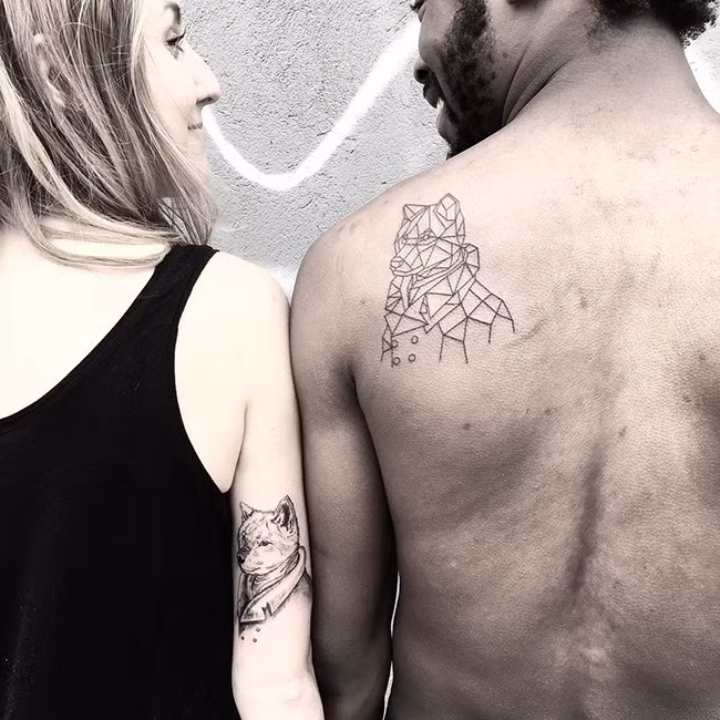 Gợi ý những hình xăm đôi độc đáo dành cho những cặp đôi đang yêu nhau ảnh 15