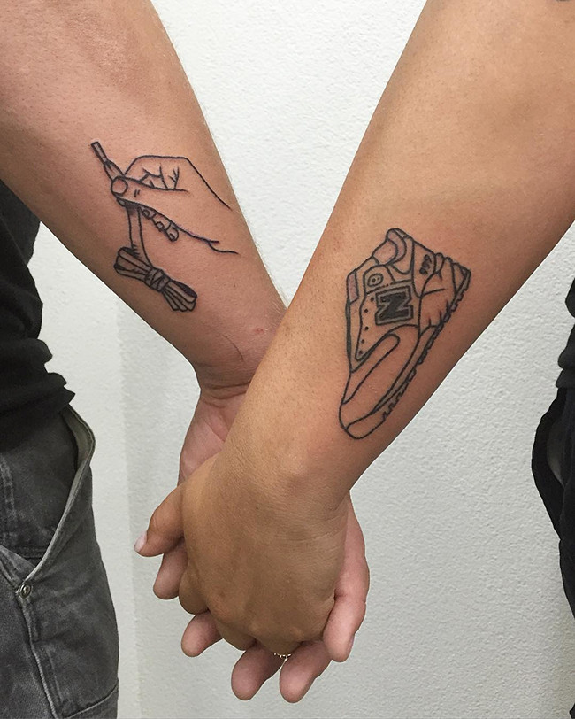 Gợi ý những hình xăm đôi độc đáo dành cho những cặp đôi đang yêu nhau ảnh 5 Gợi ý những hình xăm đôi độc đáo dành cho những cặp đôi đang yêu nhau ảnh 5