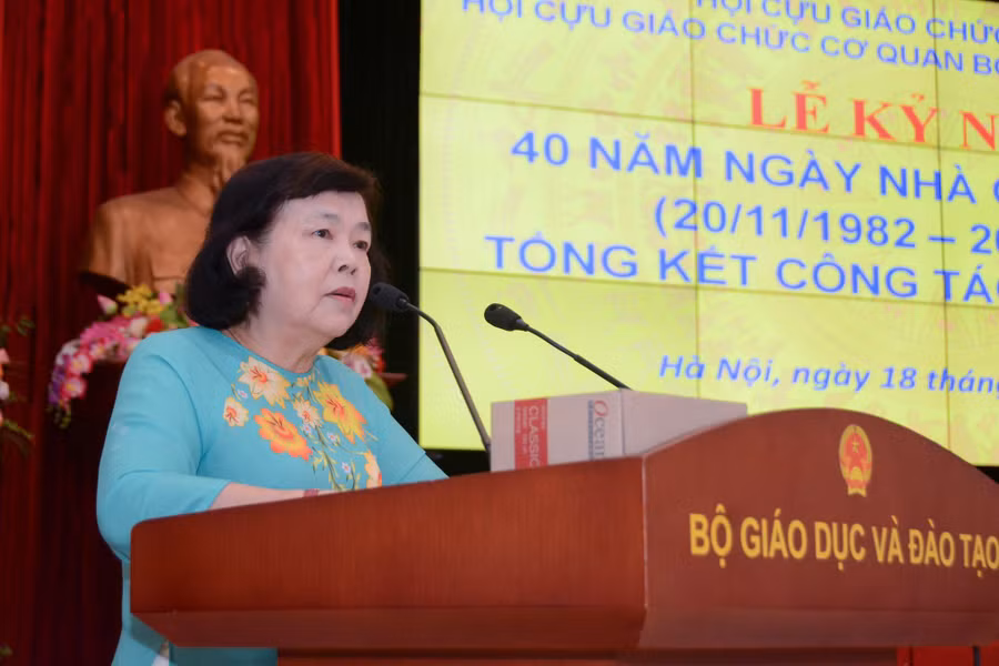 Nhà giáo Nhân dân, Tiến sĩ Đặng Huỳnh Mai - Chủ tịch Hội Cựu giáo chức cơ quan Bộ GD&ĐT nhấn mạnh tới vai trò của Hội cựu giáo chức trong sự nghiệp giáo dục.