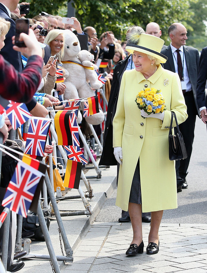 Quy tắc ngầm trong phục trang của Nữ hoàng Anh ảnh 5 Quy tắc ngầm trong thời trang của Nữ hoàng Anh