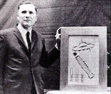 UFO và những “hắc nhân” bí ẩn ảnh 1