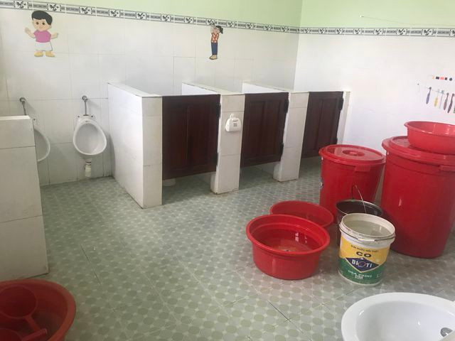 Quảng Ngãi: Trường mầm non tiền tỷ mới sử dụng đã hỏng - 3 Quảng Ngãi: Trường mầm non tiền tỷ mới sử dụng đã hỏng - 3