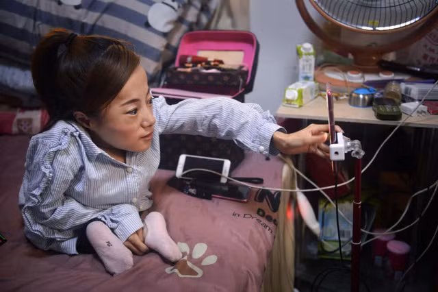 Hai phụ nữ U40 chỉ cao 75cm vẫn lấy chồng như ý, thu nhập hàng tháng gần 200 triệu đồng ảnh 7