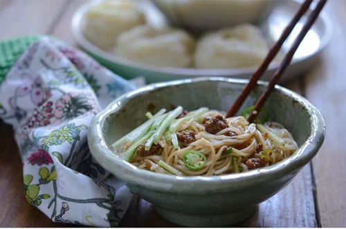 bún trộn, món ngon, món ăn sáng, mẹ đảm