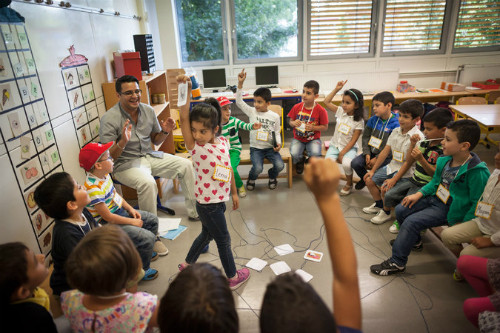 Trong một tiết học lớp 1 ở Đức.Ảnh minh họa:Sirius-migrationeducation. me-my-soc-khi-cho-con-hoc-mam-non-tai-duc