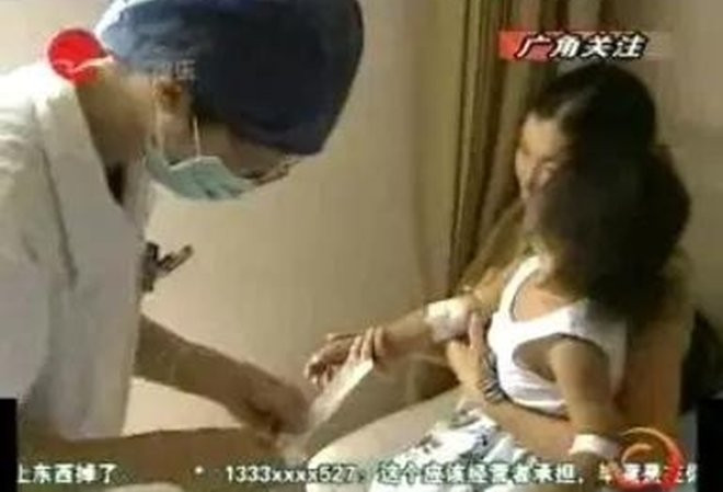 con gai 6 tuoi da phat trien nguc, co kinh, bac si chi sai lam lon tu nguoi me - 1