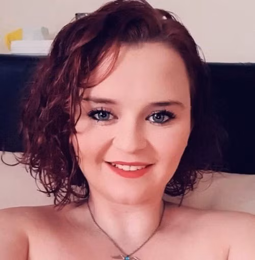 Sau đêm thức khuya xem tivi, cô gái 23 tuổi bị liệt vĩnh viễn - Ảnh 1