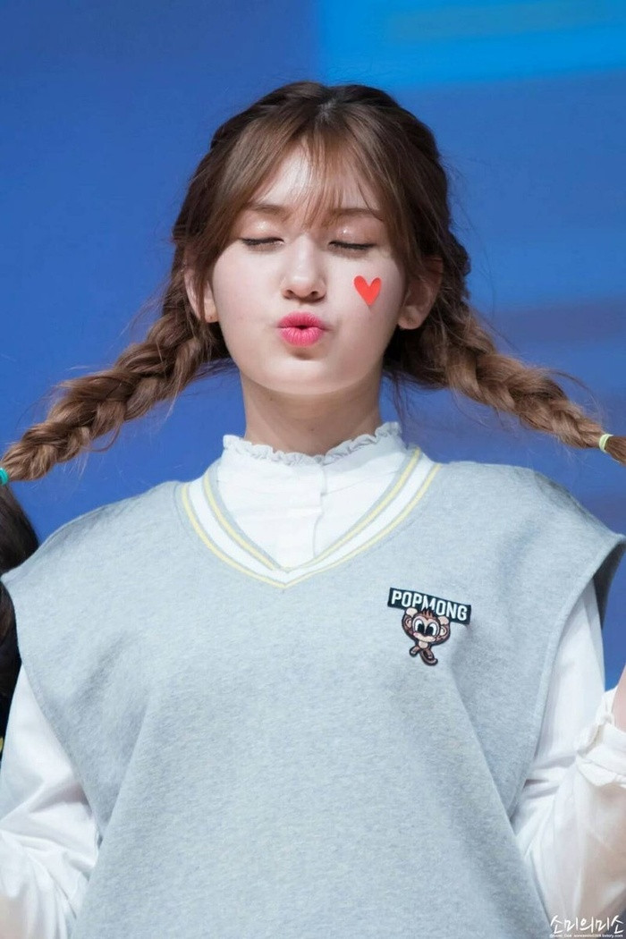 Để kiểu tóc tết như này chắc chắn nàng xinh chẳng kém gái Hàn đâu