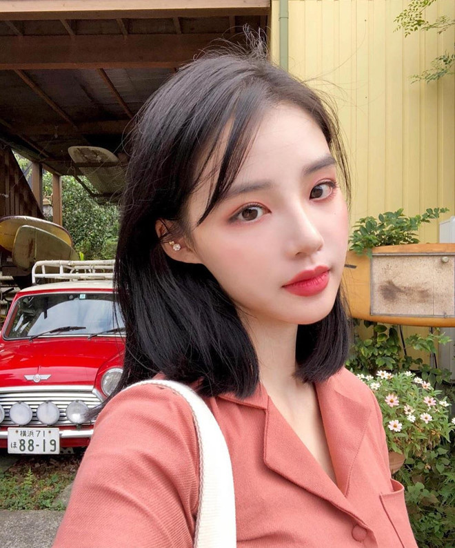 Loạt hot girl Hàn Quốc giống nhau đến mức khó phân biệt ảnh 11 Loat hot girl Han Quoc giong nhau khien dan mang kho long phan biet hinh anh 11