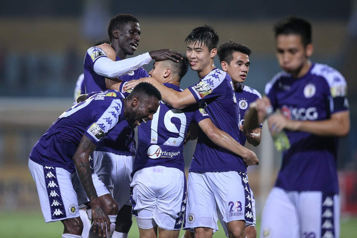 Quang Hải nên tới La Liga nếu có cơ hội, nhưng để thể hiện được mình thì vô cùng khó khăn. Quang Hải nên tới La Liga nếu có cơ hội, nhưng để thể hiện được mình thì vô cùng khó khăn.