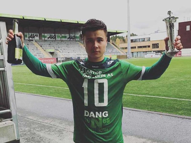 Alexander Đặng nhiều lần chia sẻ khát khao cống hiến cho đội tuyển Việt Nam Alexander Đặng nhiều lần chia sẻ khát khao cống hiến cho đội tuyển Việt Nam