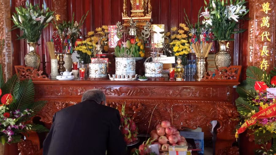 5 việc kiêng kỵ khi bao sái ban thờ cuối năm 2023