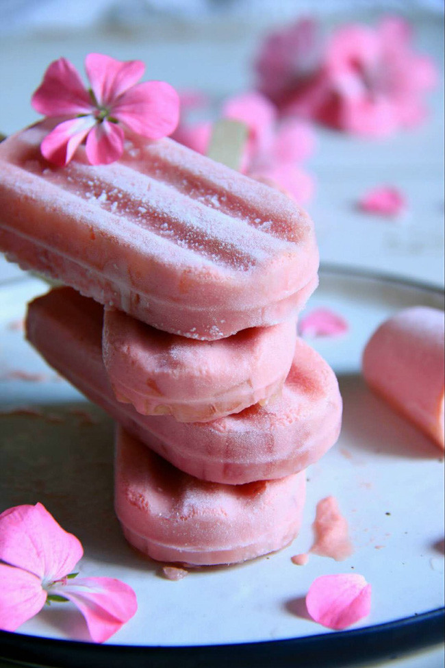 Nắng hanh hao làm kem đào mát lạnh ăn quá đã! - Ảnh 4. Nắng hanh hao làm kem đào mát lạnh ăn quá đã! - Ảnh 4.