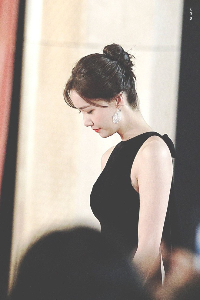 Chỉ cần thay đổi kiểu tóc, loạt mỹ nhân Hàn thay đổi ngoại hình 180 độ ảnh 27 Empty