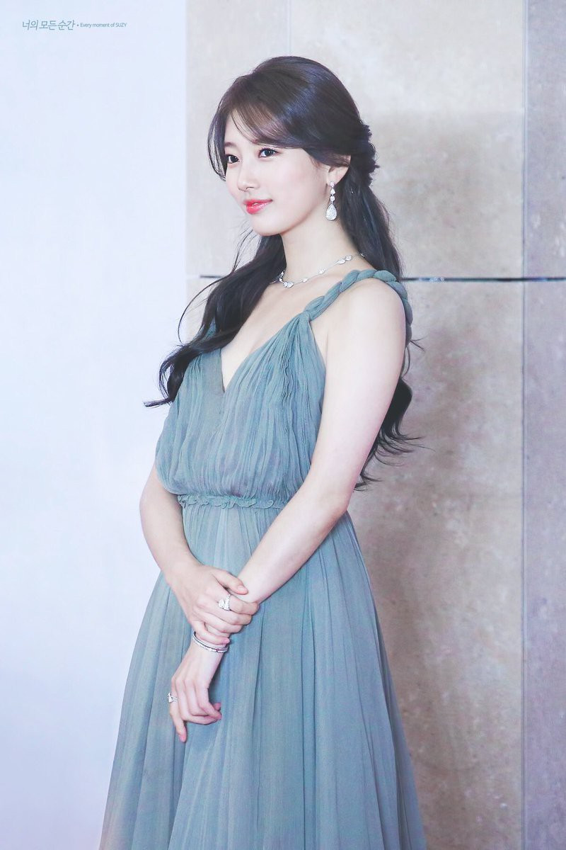 Chỉ cần thay đổi kiểu tóc, loạt mỹ nhân Hàn thay đổi ngoại hình 180 độ ảnh 21 Empty