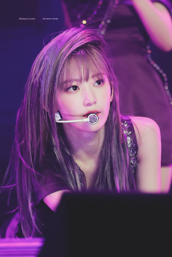 Chỉ cần thay đổi kiểu tóc, loạt mỹ nhân Hàn thay đổi ngoại hình 180 độ ảnh 33 Empty