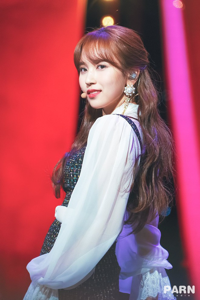 Chỉ cần thay đổi kiểu tóc, loạt mỹ nhân Hàn thay đổi ngoại hình 180 độ ảnh 13 Empty