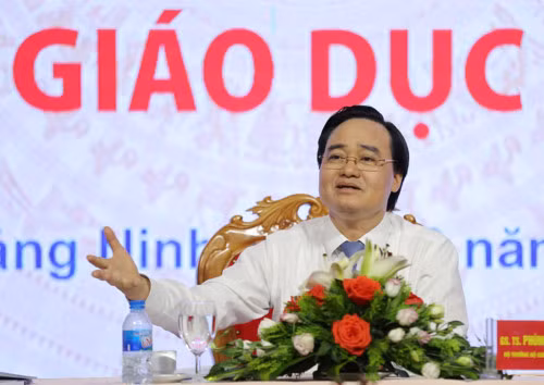 Bộ trưởng Bộ GD&ĐT Phùng Xuân Nhạ phát biểu chỉ đạo Hội nghị. (Ảnh: gdtd.vn)